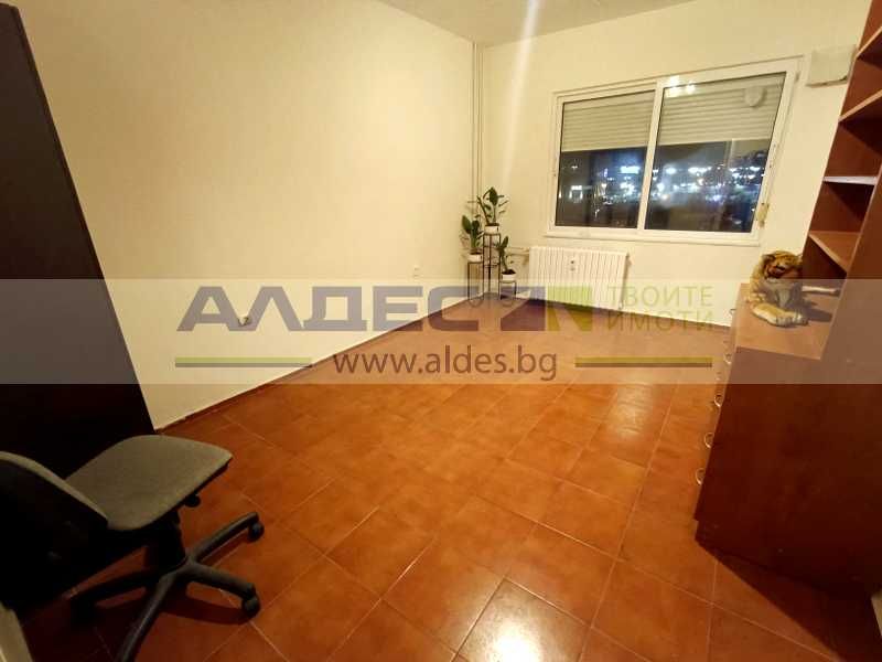 Продава се Тристаен апартамент в София, Дружба 2 - 103 кв.м за 2319 €/кв.м - Снимка #16