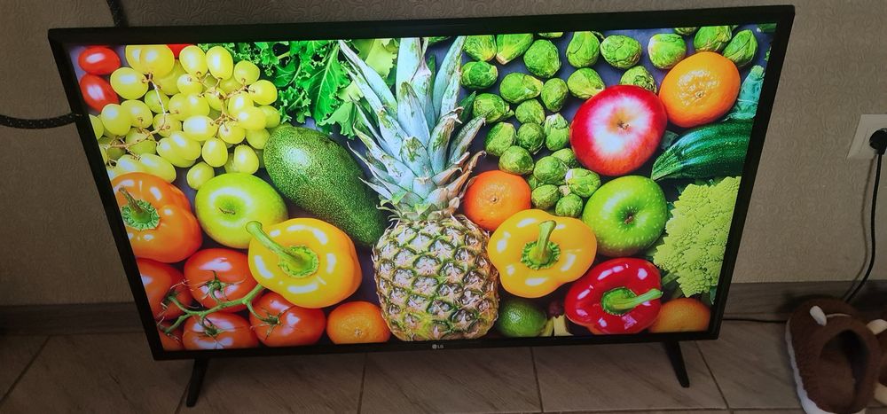 Смарт тв 107см LG