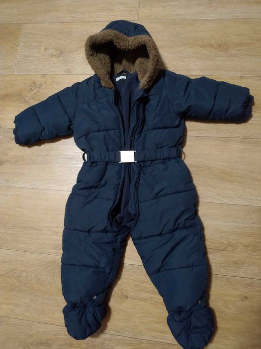 зимний теплый детский комбинезон Benetton