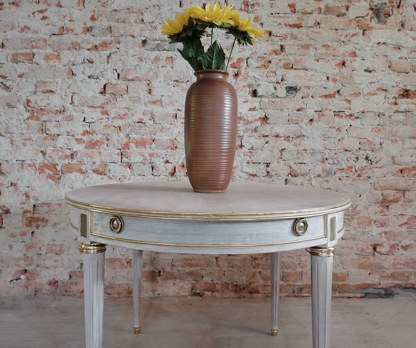 Masa veche rotunda, din lemn, reconditionata /Table/Mobila