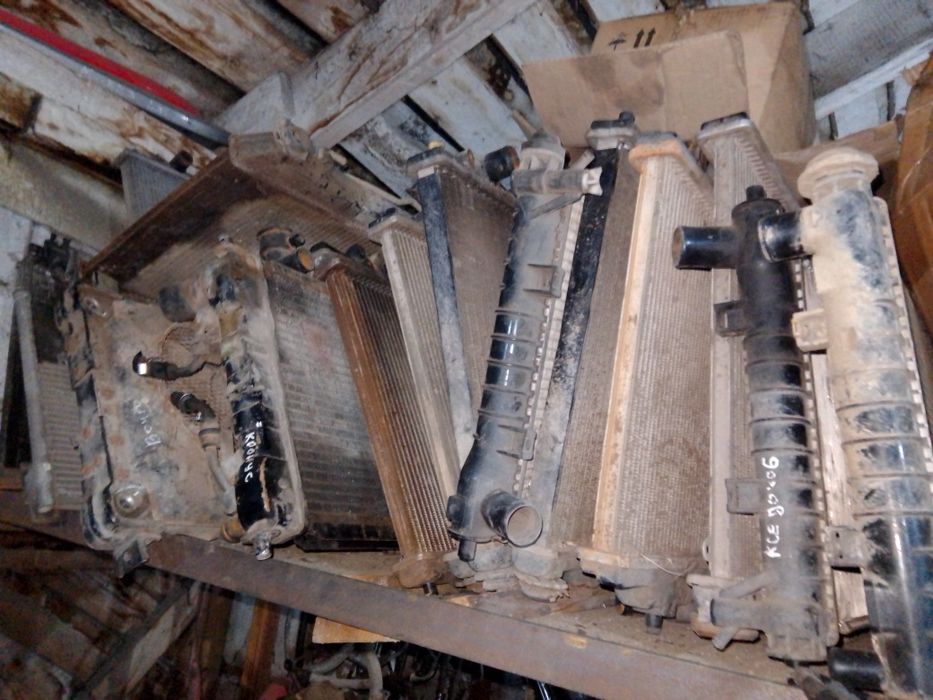 Радиатор на мазду