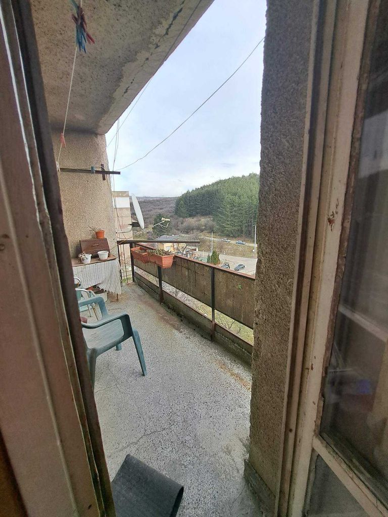 Продава се Четиристаен апартамент в Перник, Изток - 91 кв.м за 1264 €/кв.м - Снимка #15