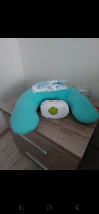 Pernuta Fisher Price pentru stat pe burtică