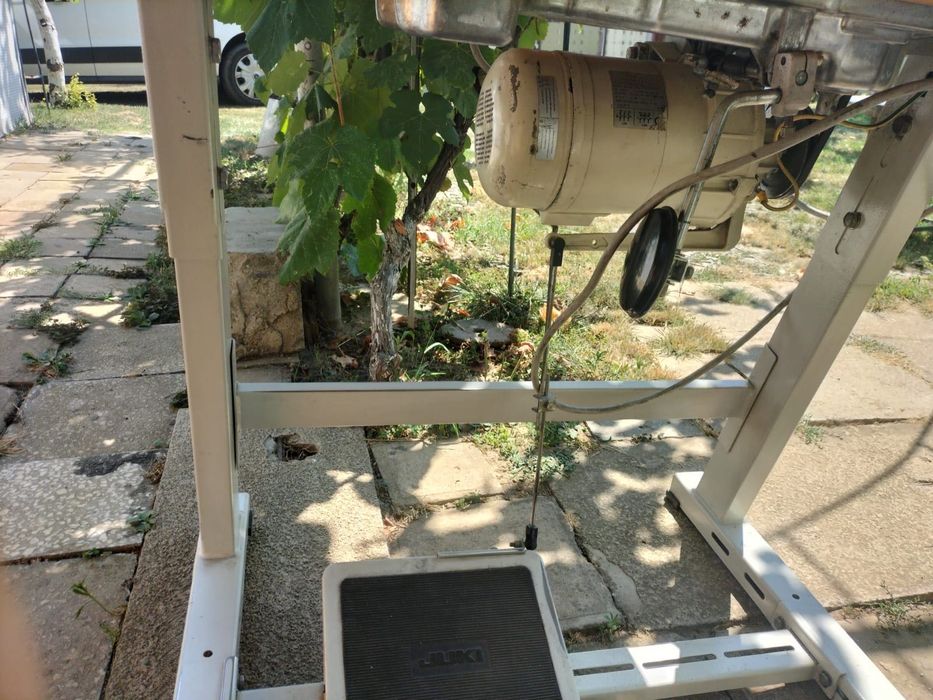 Mașină de cusut industrială Juki DDL-888N +masă+ motor 220V funtionala