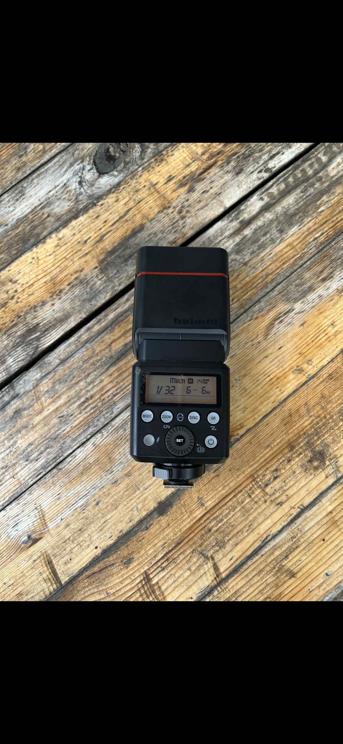 Canon EOS 800D + 2 обектива + светкавица + чанта