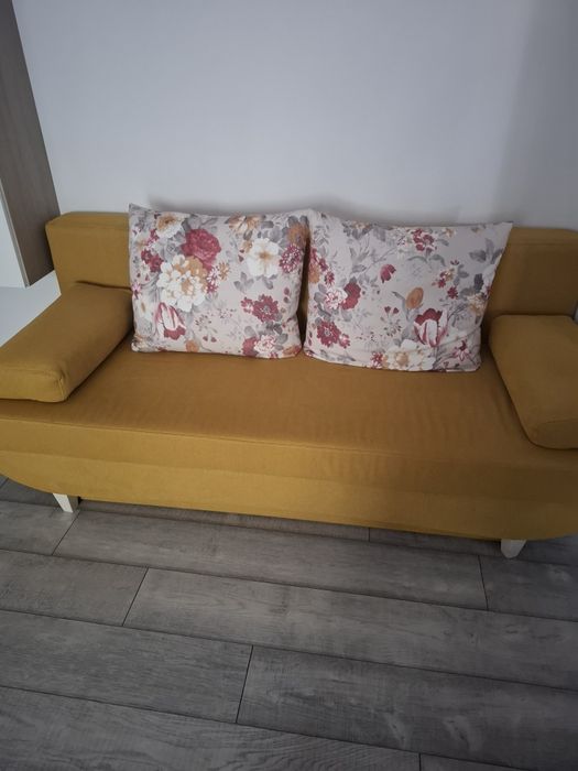 Vând canapea Modern extensibila ( marca mobila Dalin)