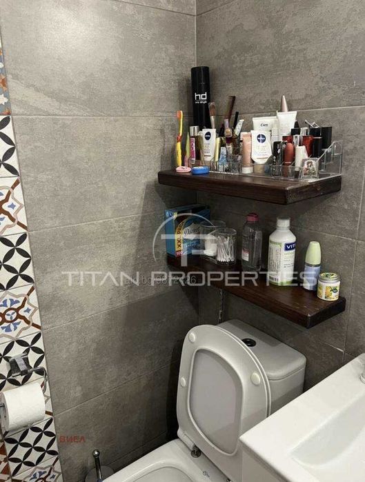 Продава се Тристаен апартамент в Пловдив, Христо Смирненски - 64 кв.м за 1938 €/кв.м - Снимка #8