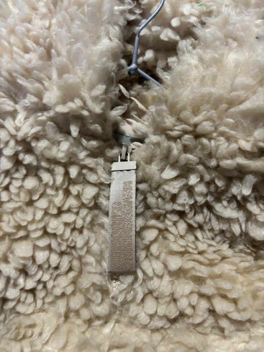 Blanita pufoasa Pull bear