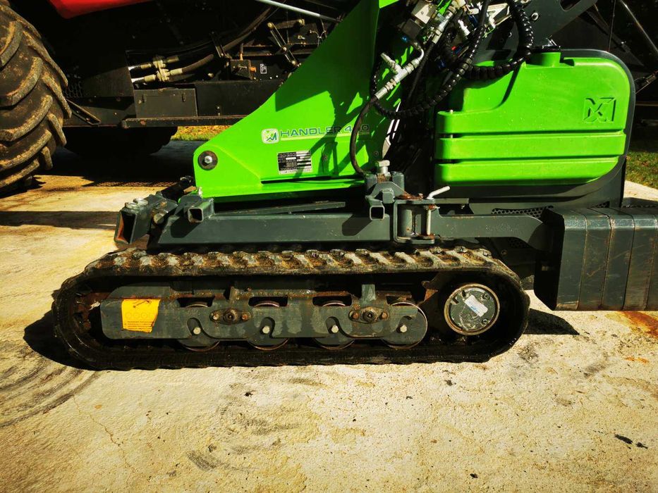 мини челен телескопичен товарач MERLO Cingo M12.3 plus