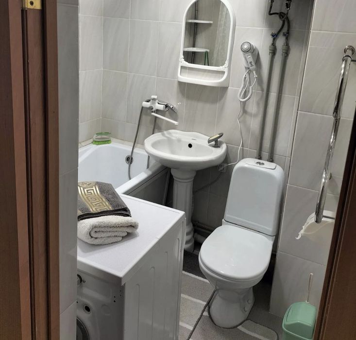 Сдаю аренду семейным Авиасозлар-2 рядом с рынком Кадышева 1*2-ком