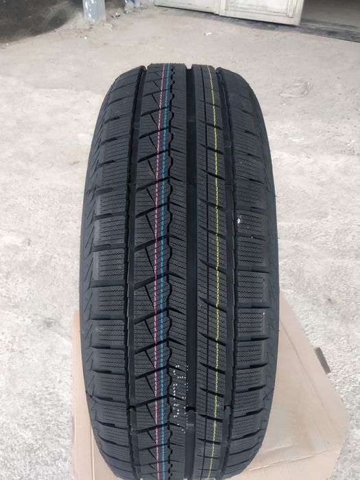 Зимние автошины 235/55R19