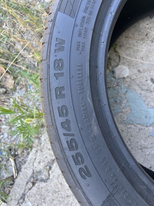 Una Anvelopa vara 255/45 18 RFT Continental 215/55/18 225/55 R16