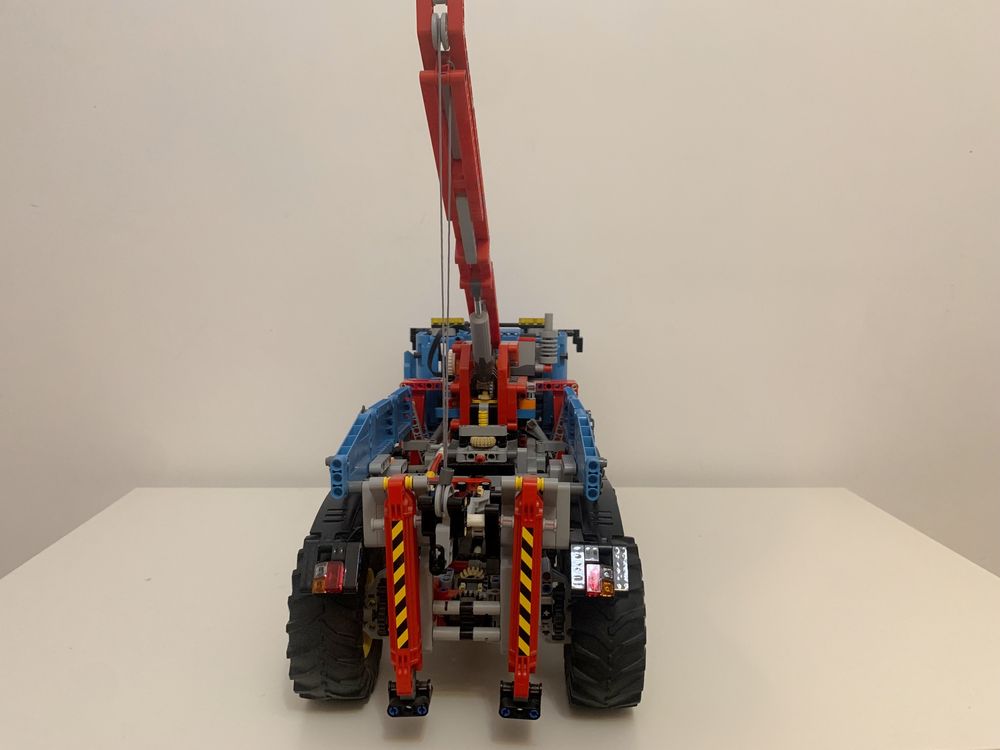 Lego 42070 Camion de remorcare 6x6