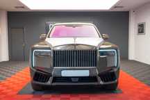 Rolls-Royce Cullinan Silver Badge
