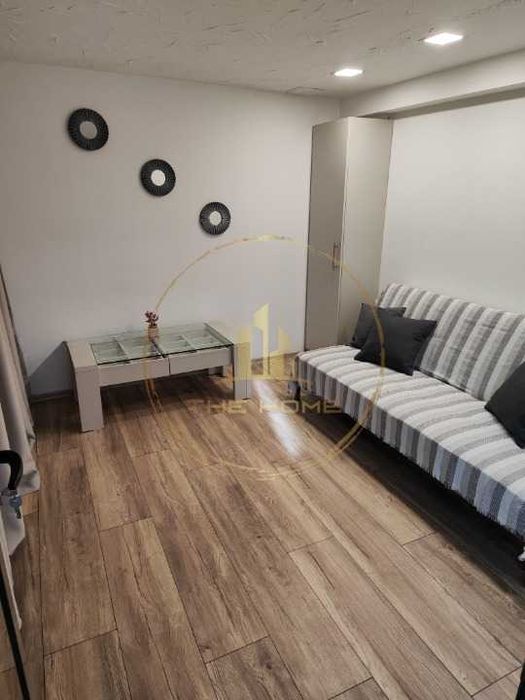 Дава се под наем Четиристаен апартамент в Варна, Спортна зала - 100 кв.м за 550 € - Снимка #2