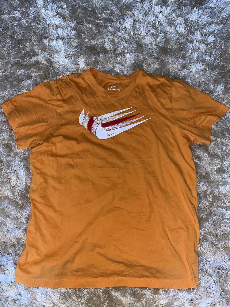 Tricou Nike Swoosh