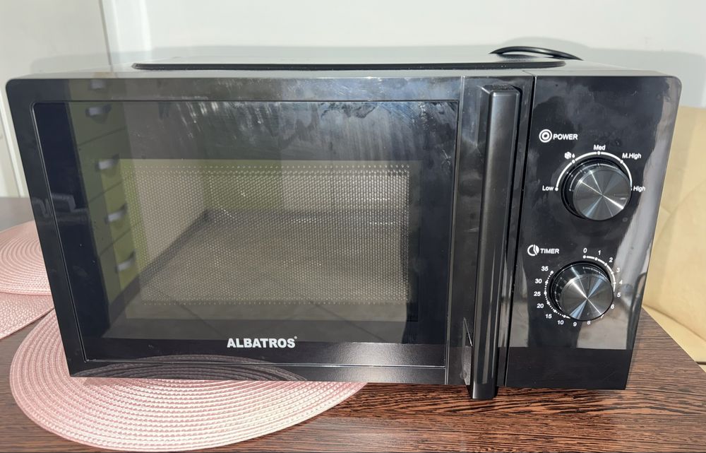 Cuptor cu microunde Albatros