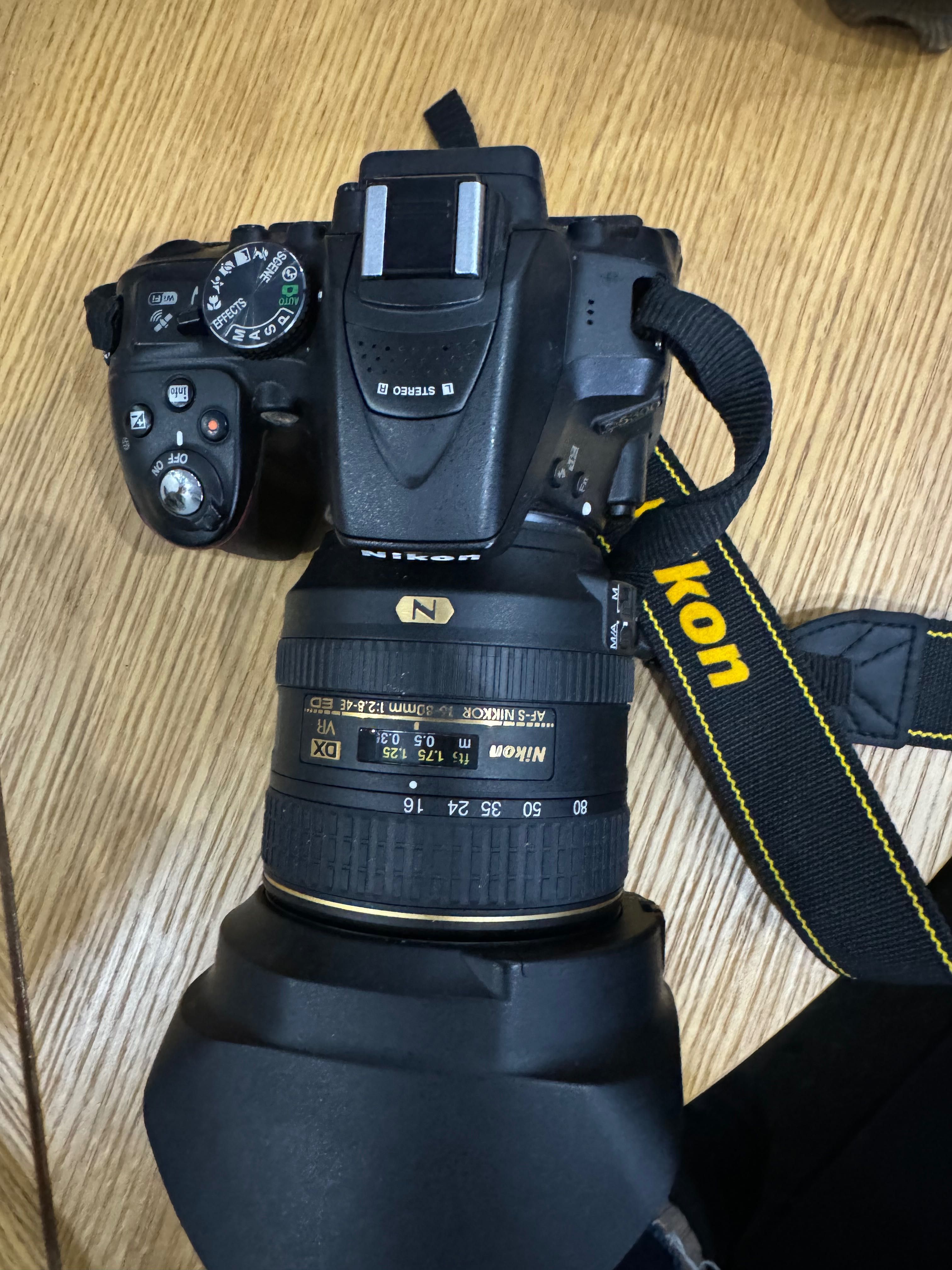 Nikon D5300 + Обектив Nikon 16-80mm
