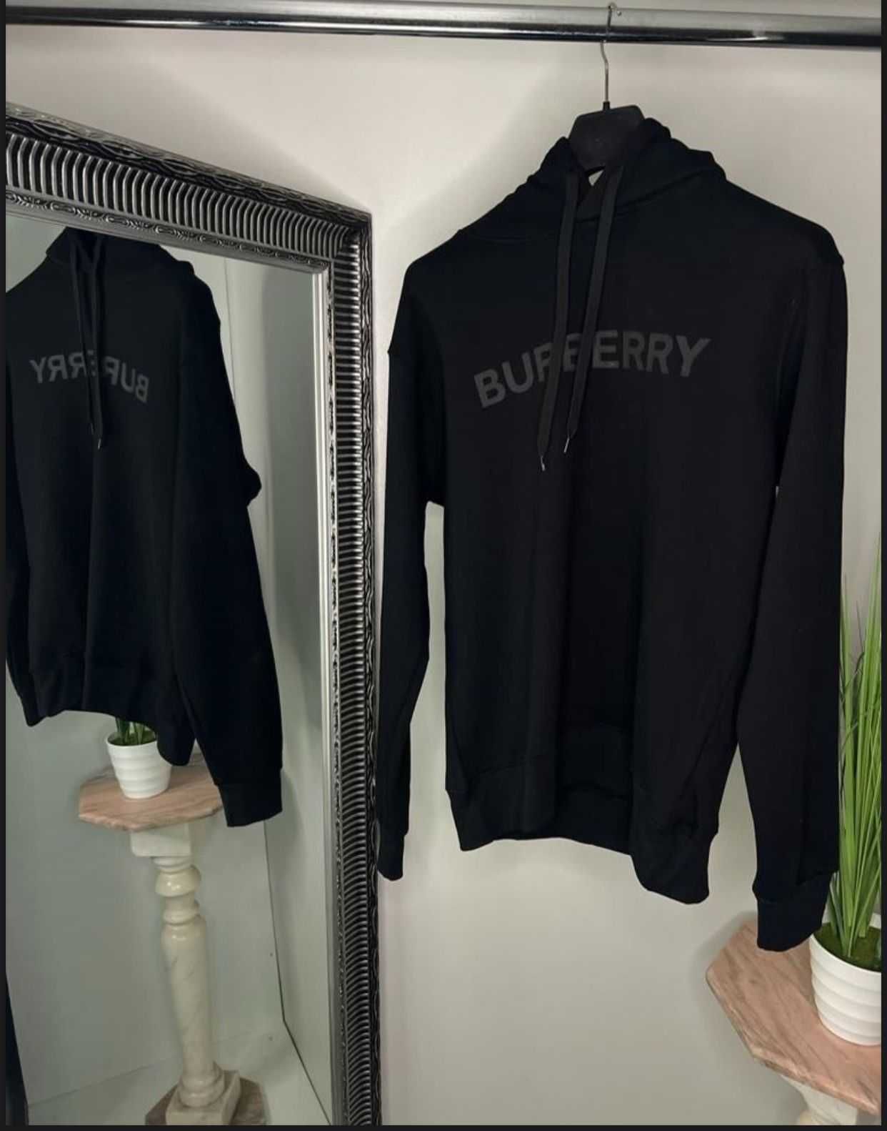 Hanorac cu gluga Burberry Negru __Reducere de sezon__