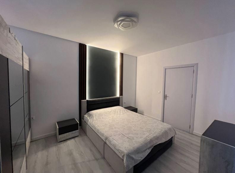 Дава се под наем Тристаен апартамент в Бургас, Лазур - 85 кв.м за 765 € - Снимка #9