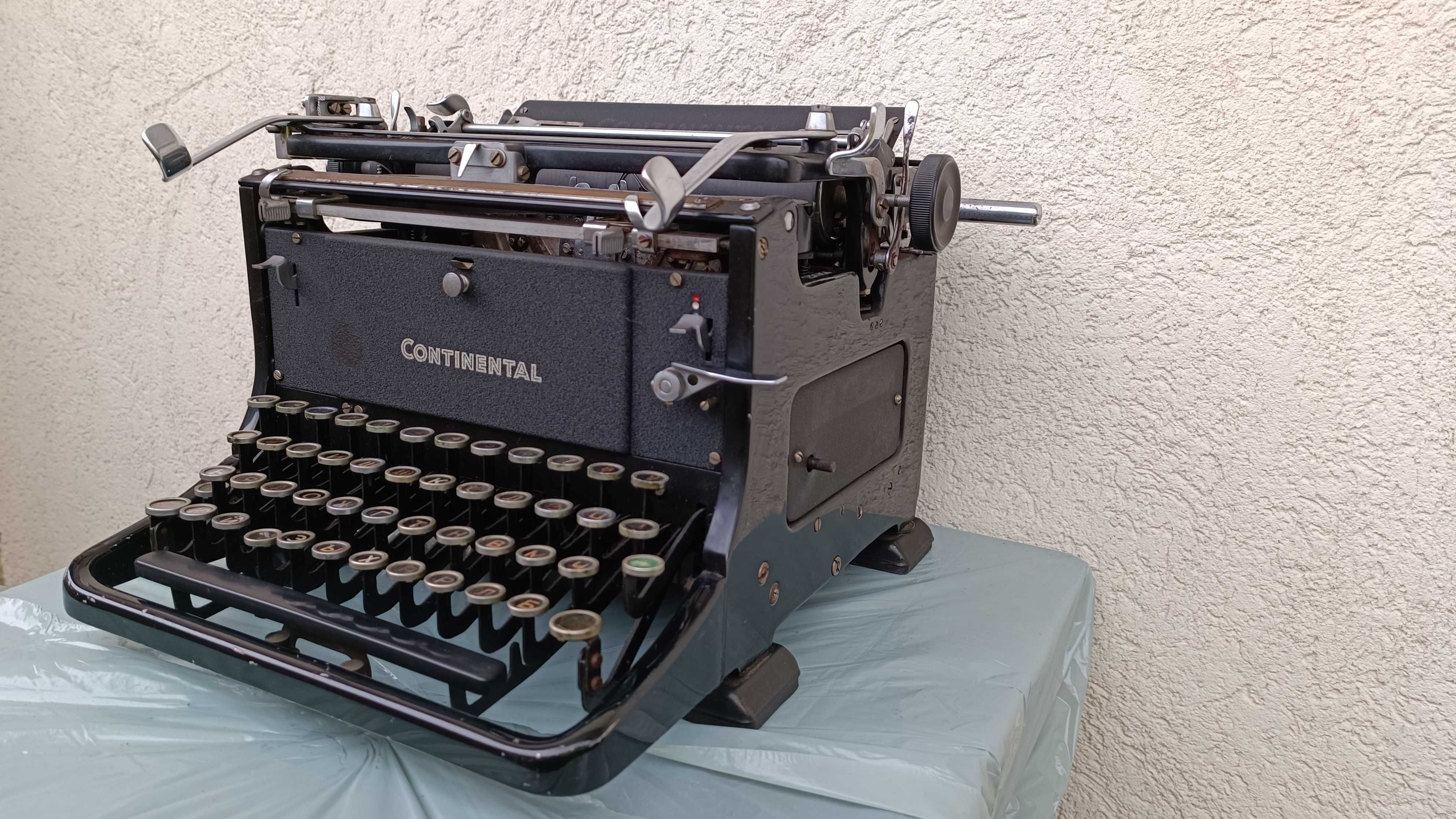 Стара пишеща машина Continental - Made in Germany - 1954г. - Антика