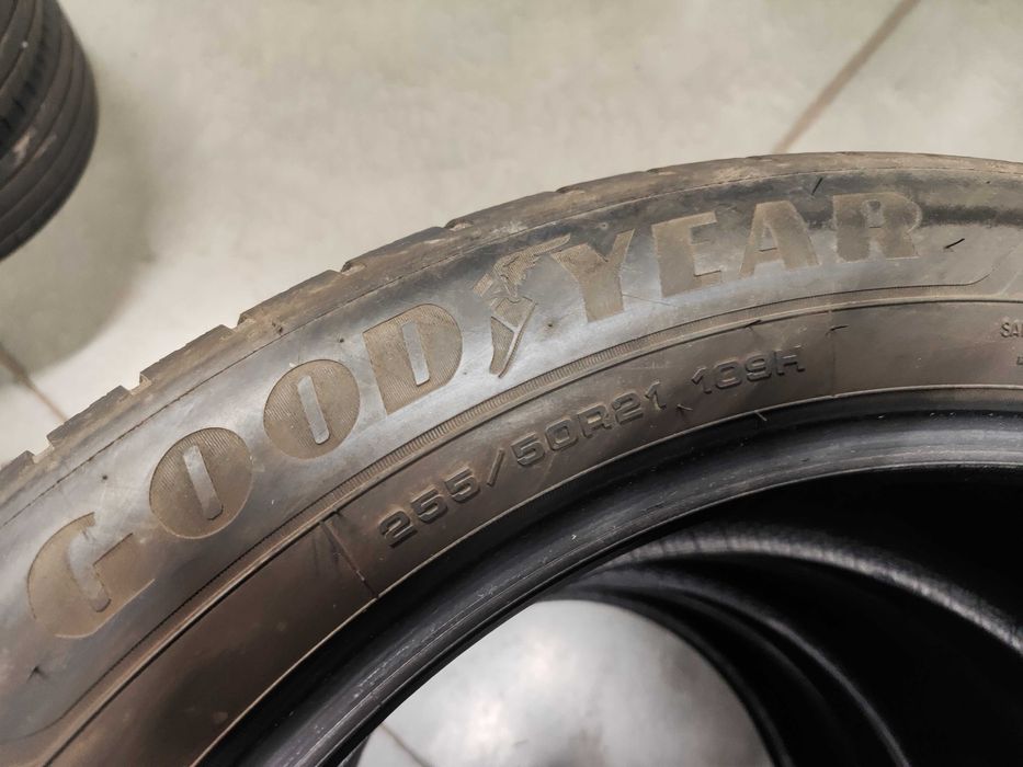 4бр.зимни гуми 255/50/21 Goodyear