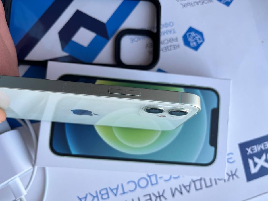 iPhone 12 в отличном состояниии