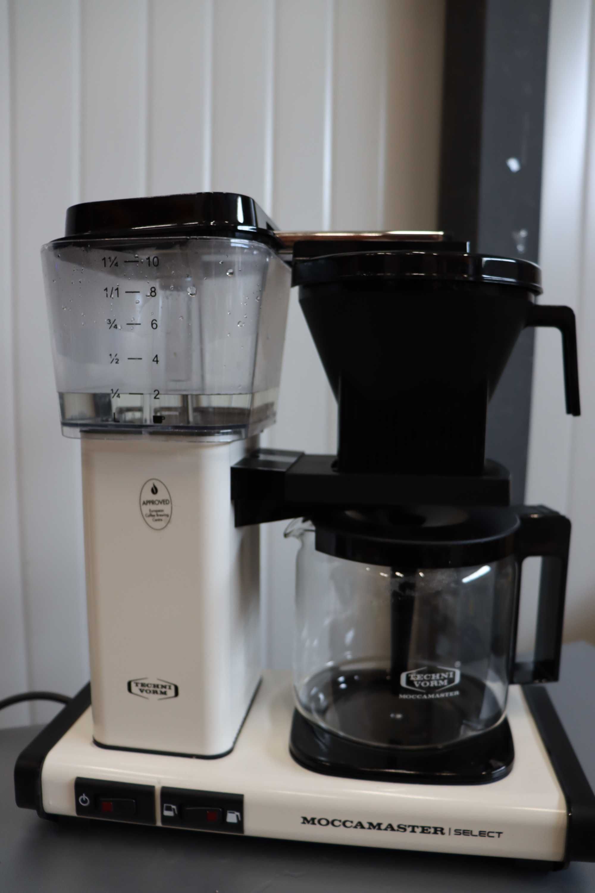 Moccamaster KBGV Select Кафемашина за 10 чаши, бяла, 40 унции, 1.25L