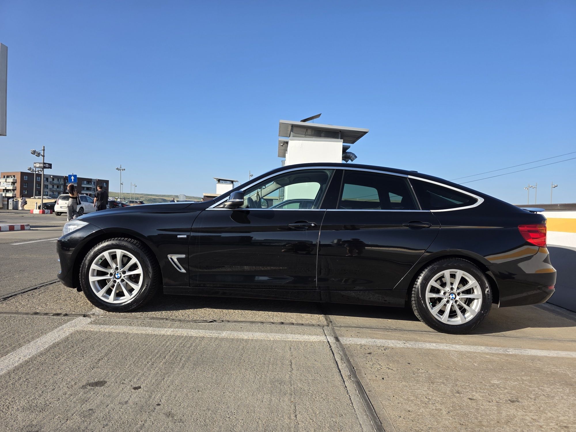 BMW 320d GT Luxury | 184 CP | Automată | istoric