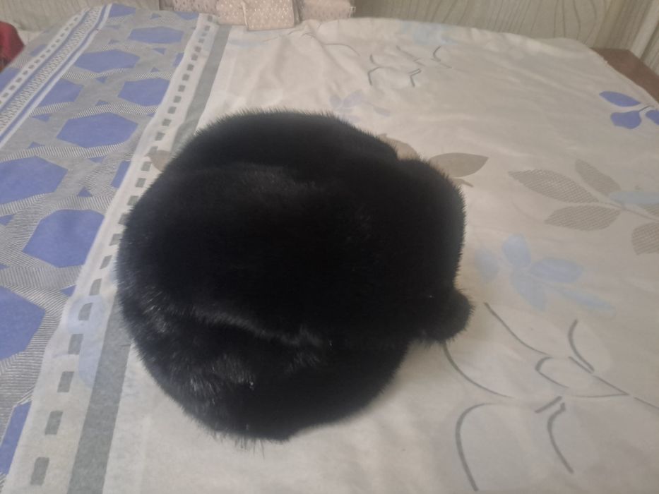 Женская норковая шапка