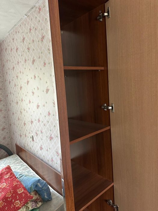 Продам большой шифонер