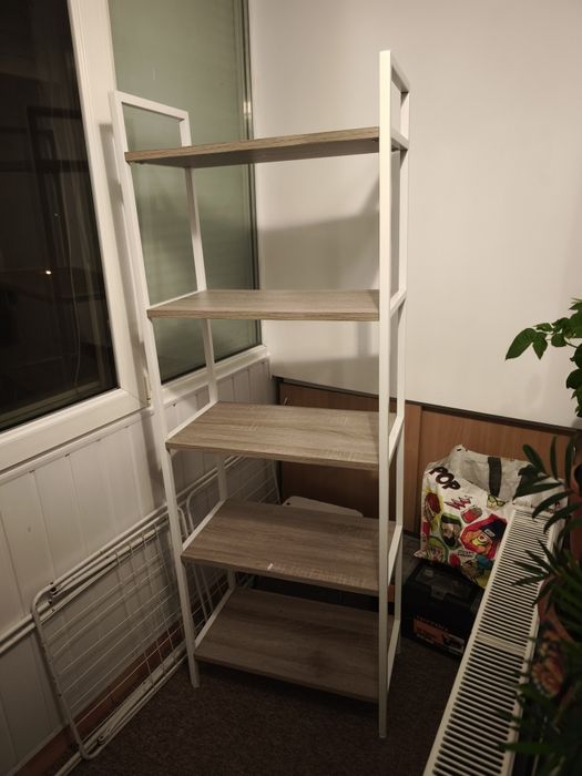 Se vinde etajera jisk