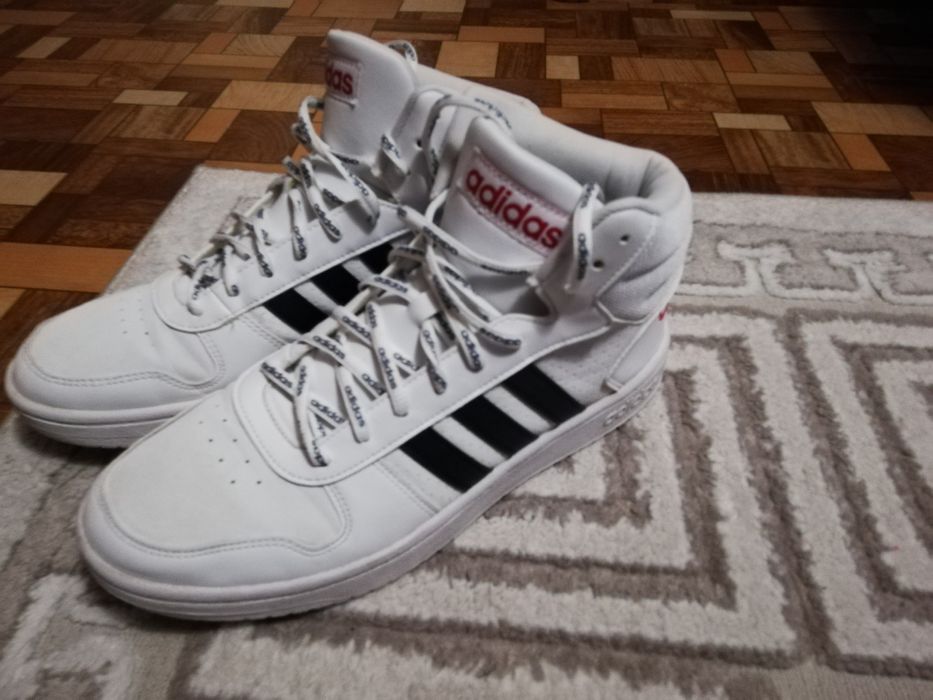 Adidas бели кецове