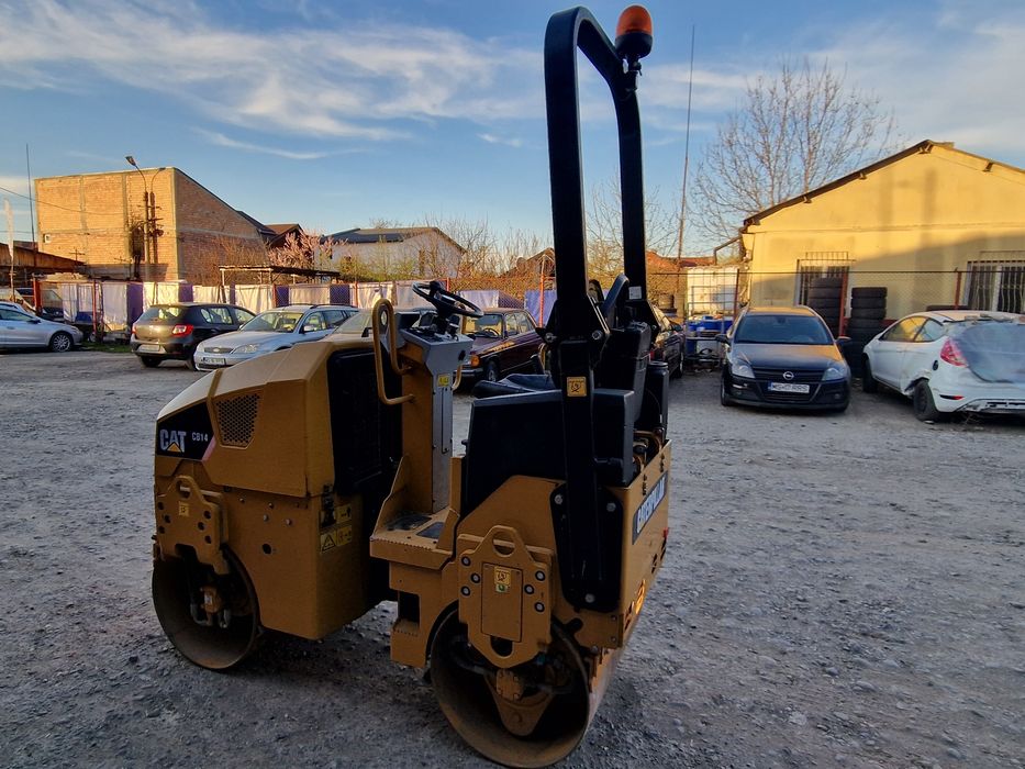 Cilindru compactor CAT CB14 Leasing avans 15% JCB BOBCAT HAMM AMMANN