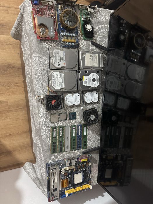 Lot piese de calculator PC si laptop