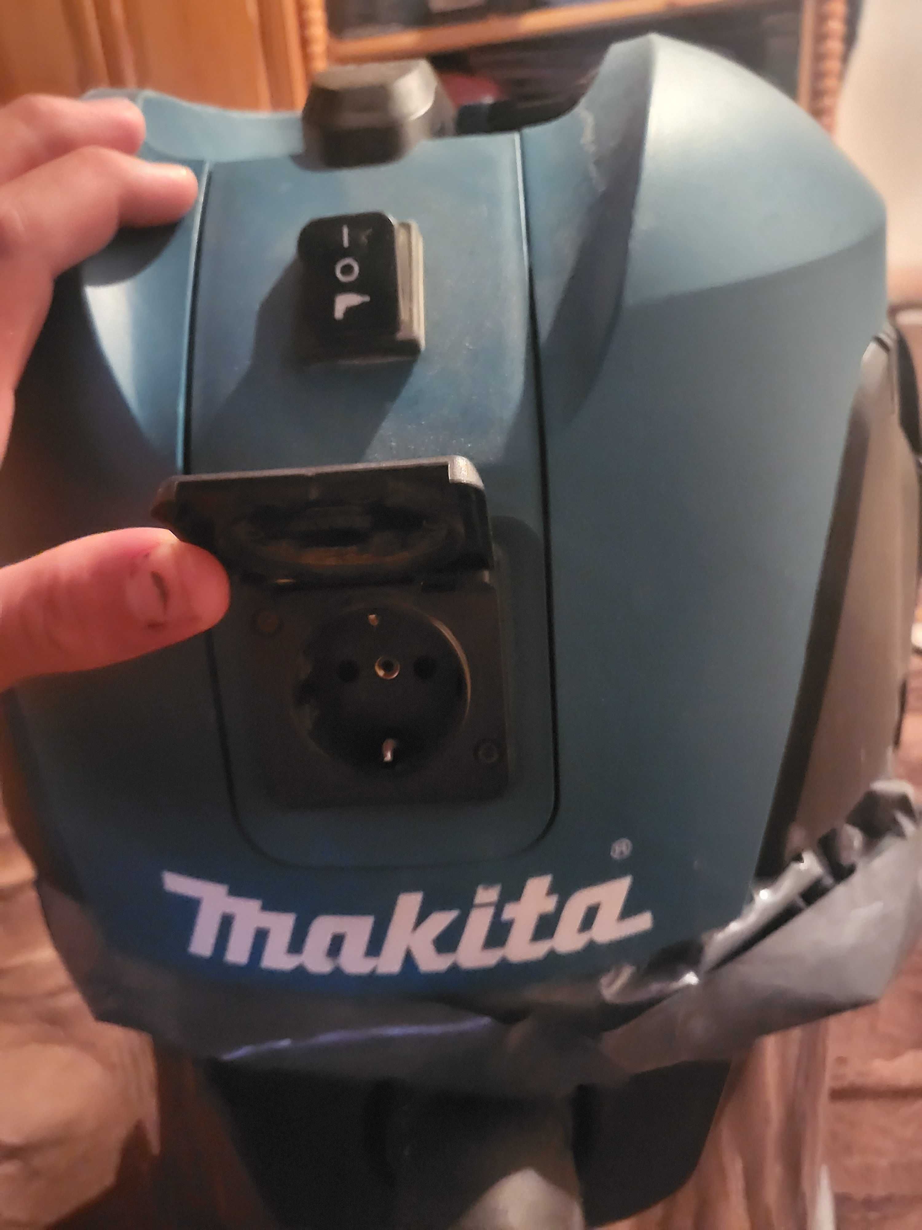Професионална прахусмокачка makita vc3011L