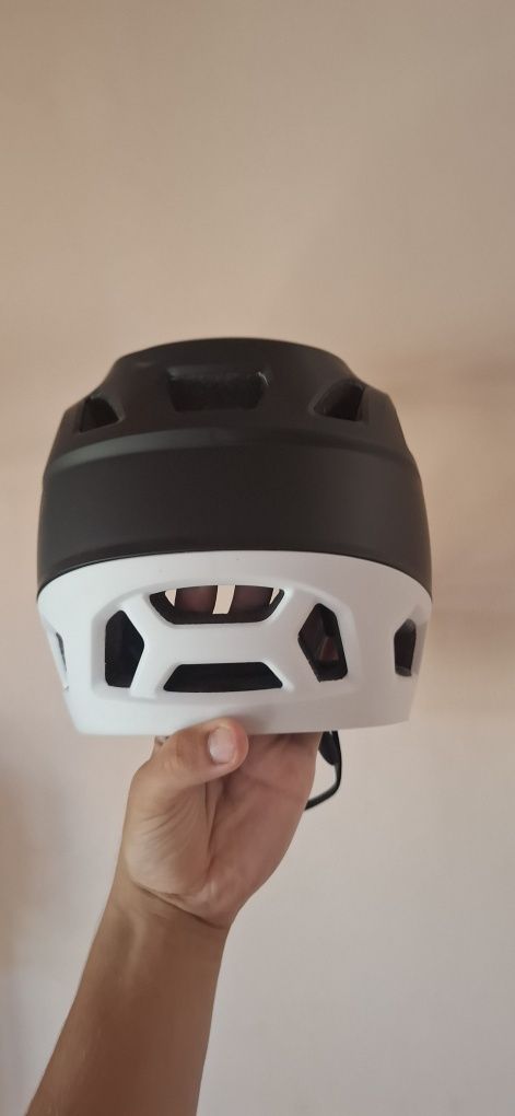 Vând casca full face mtb