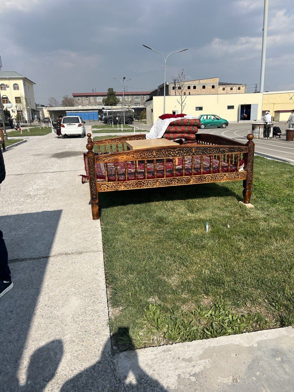 Prokat Kalovot Tapchan Stol Stul Prokatga beramiz Topchan Kalavat
