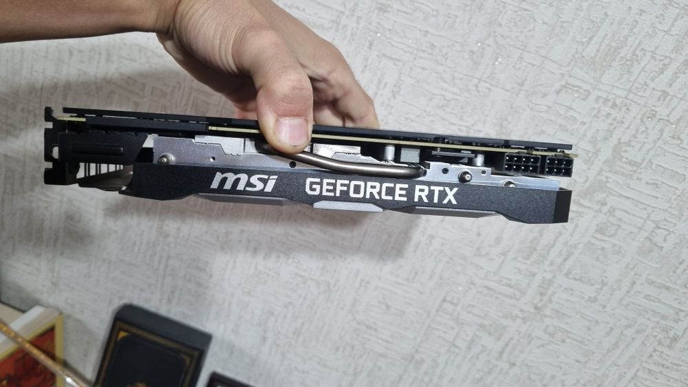 RTX 2080 8GB MSI в идеальном состоянии