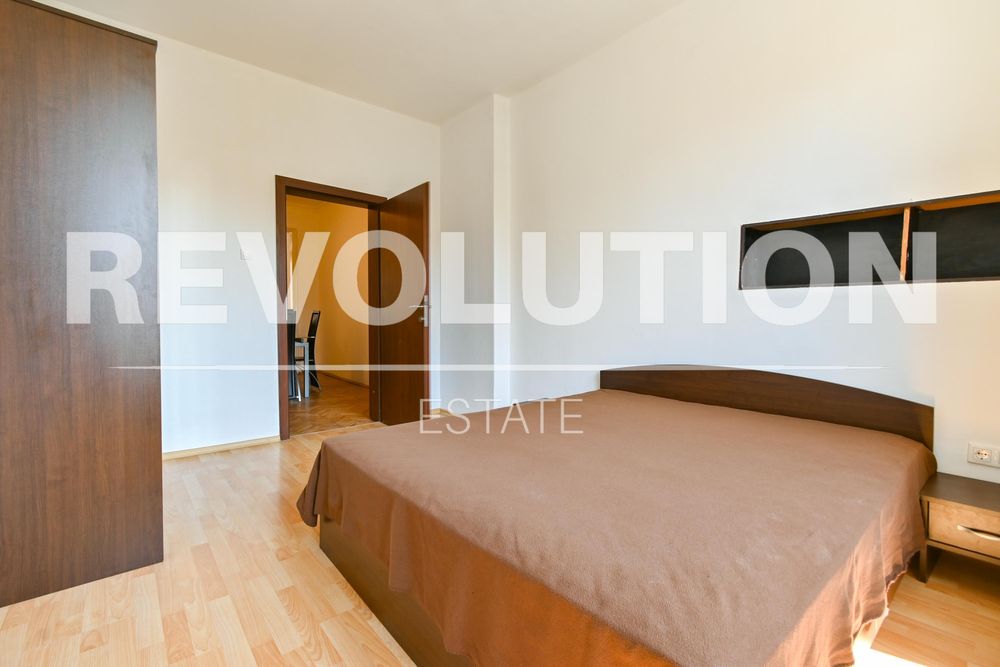 Дава се под наем Двустаен апартамент в София, Център - 78 кв.м за 700 € - Снимка #6