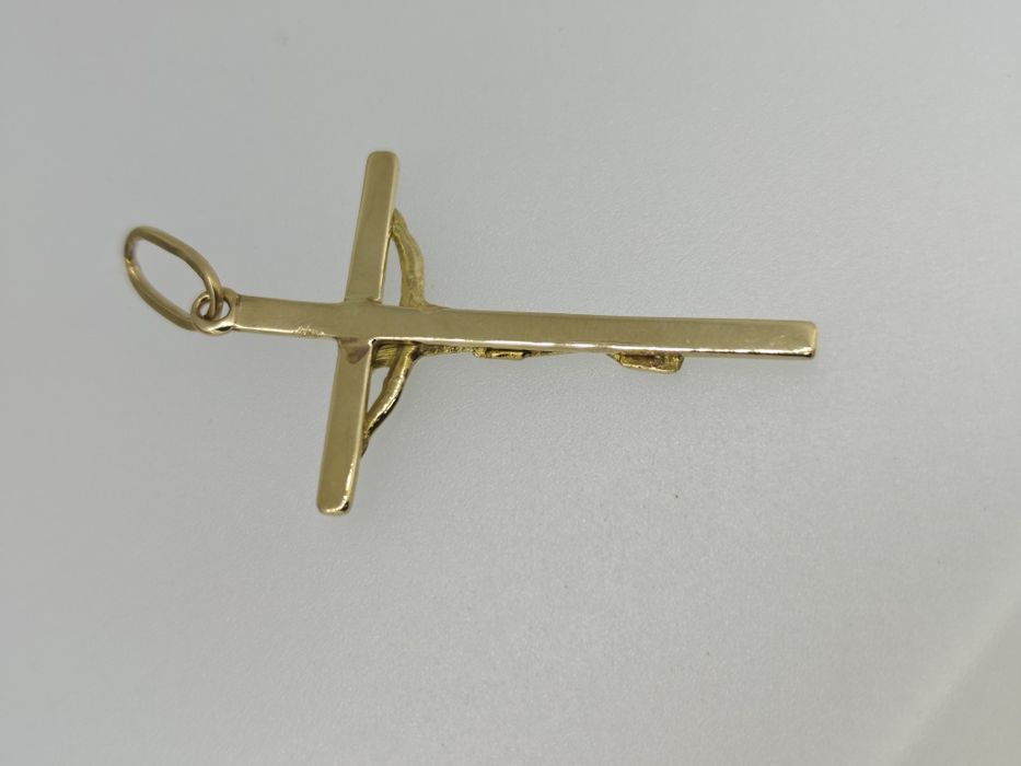 Cruce aur 18k 6.26gr (r)