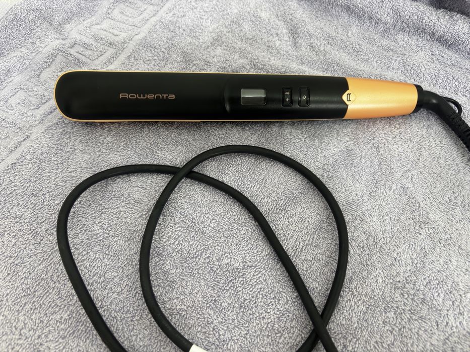 продаю выпрямитель Rowenta