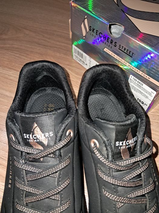Дамски маратонки Sketchers, 39 номер