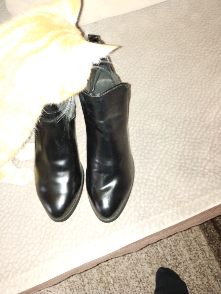 Ghete negre imitație piele