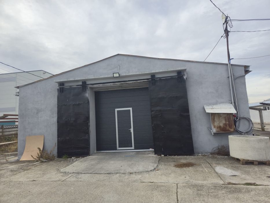 Hala depozitare 180 de m