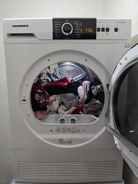 Uscător de rufe Heinner 8 kg – stare impecabilă, rar folosit!