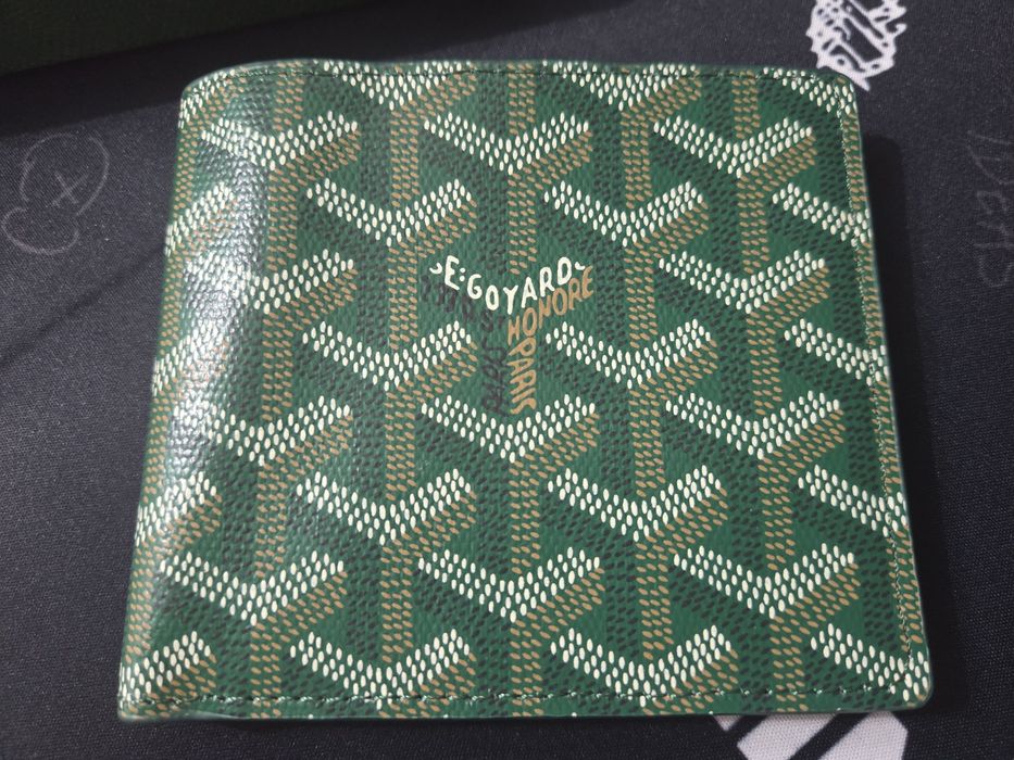 Portofel goyard putin folosit