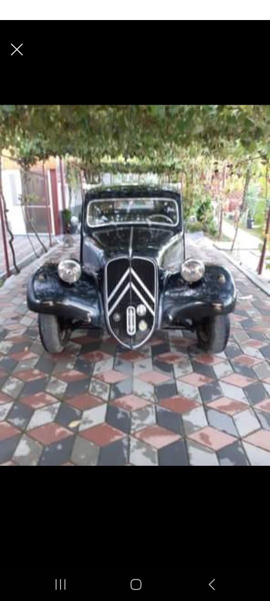 Mașina de epoca Citroen