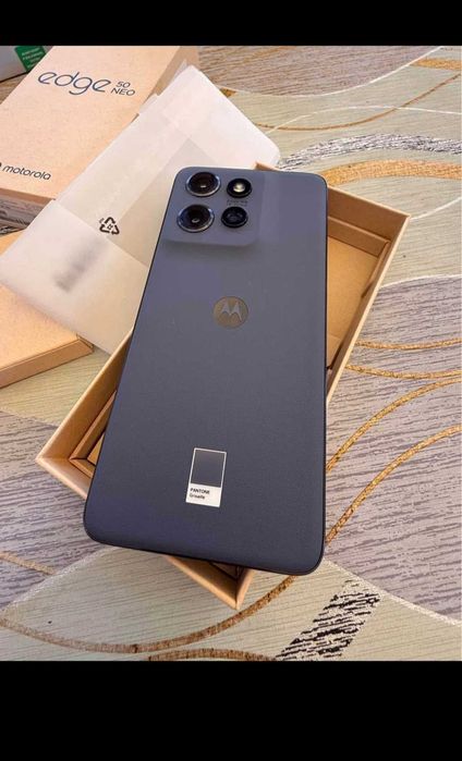 Motorola edge 50 neo nefolosit