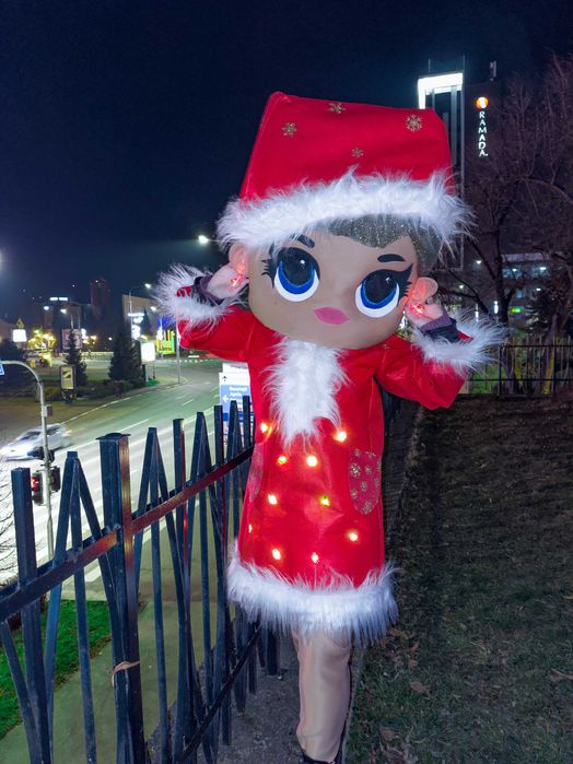 Se vinde Păpușa LOL. Echipament de Crăciuniță și de LOL Albina!